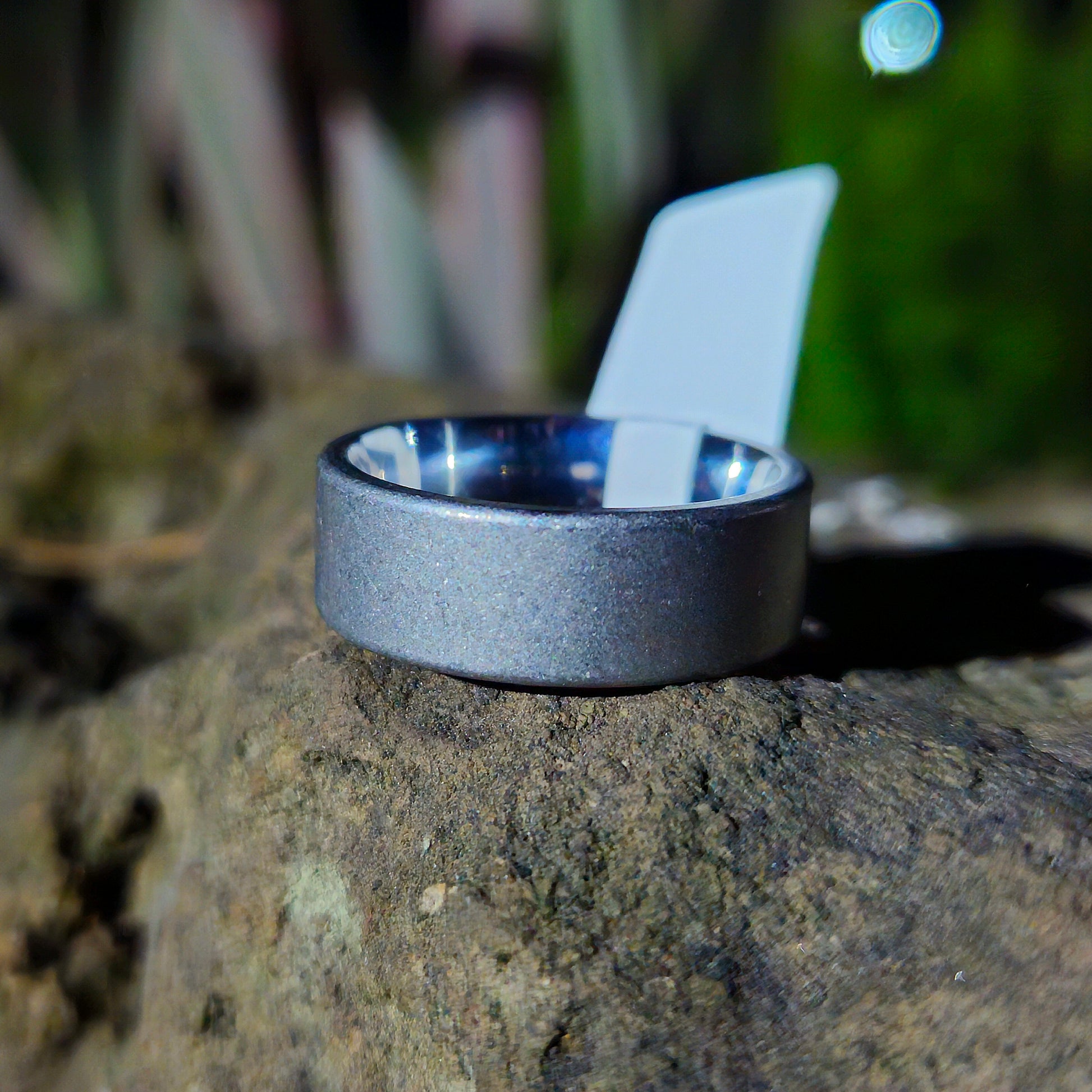 Matt Finish Solid Titanium with comfort fit inner