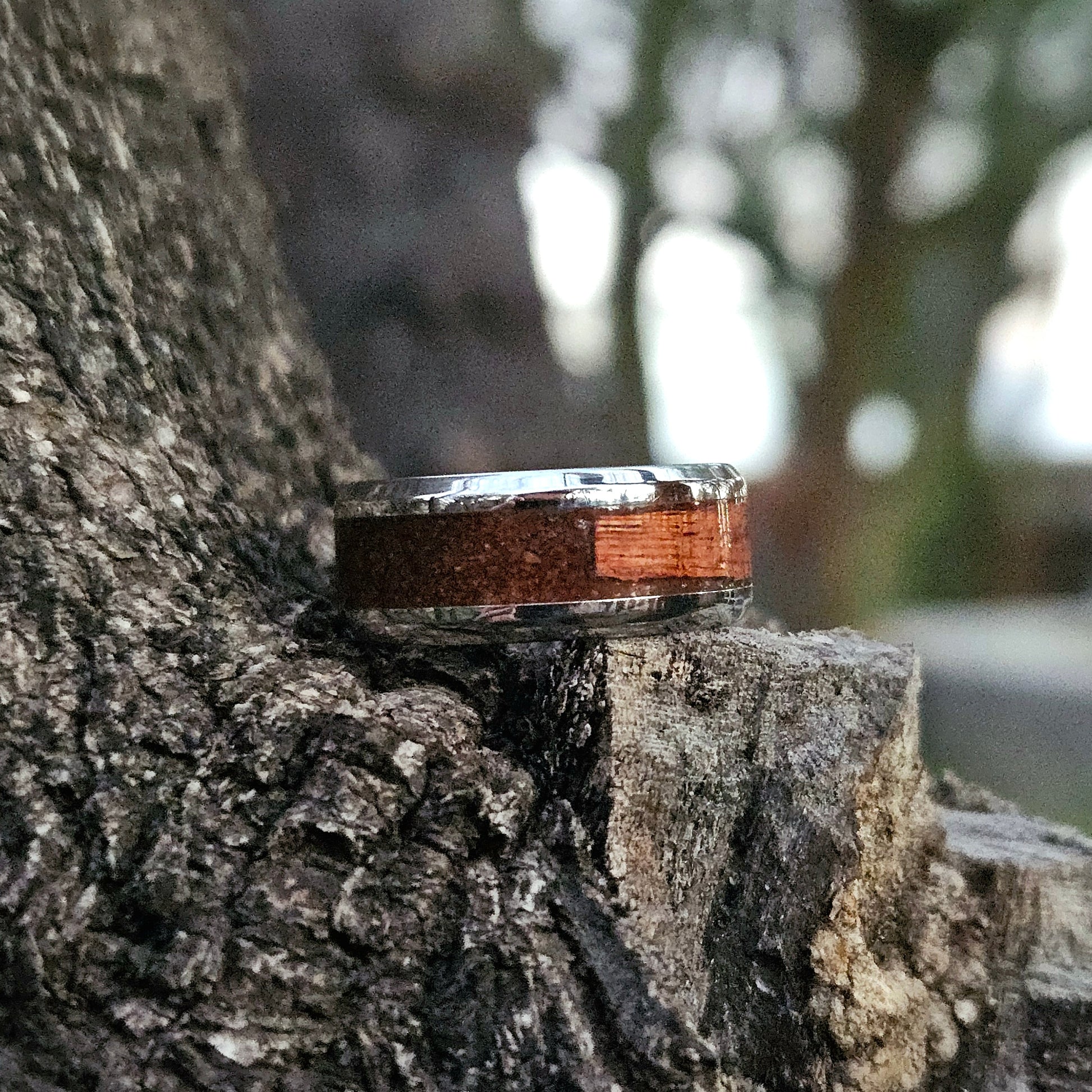 Stainless steel Bushveld sand and Sekelbos wood inlay